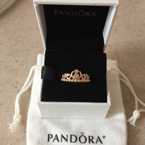 NEW authentic Pandora Rose princess ring size 7